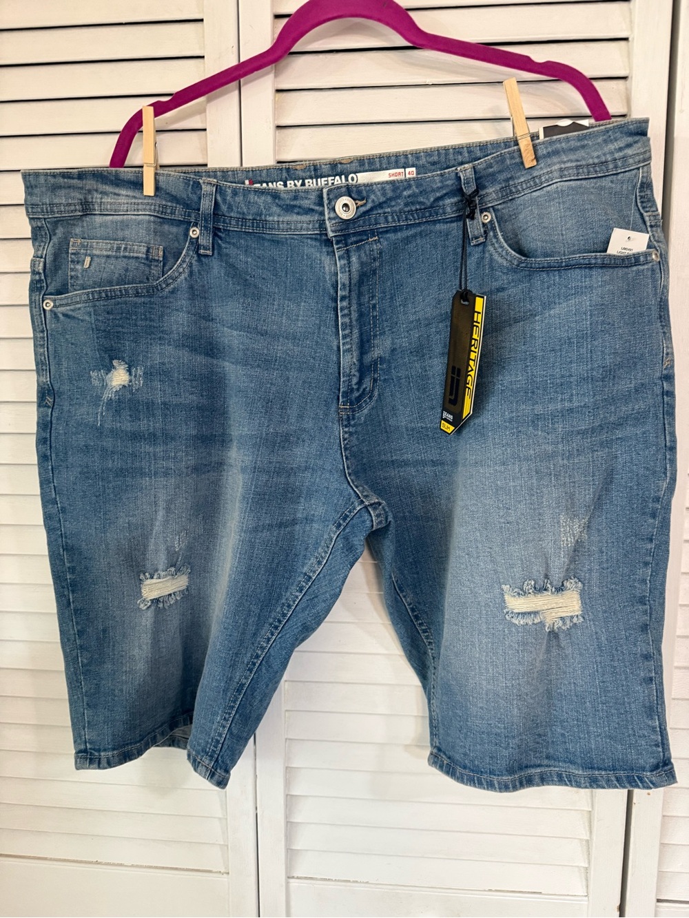 Buffalo David Light Blue Distressed Denim Shorts inseam 11.5 waist 17